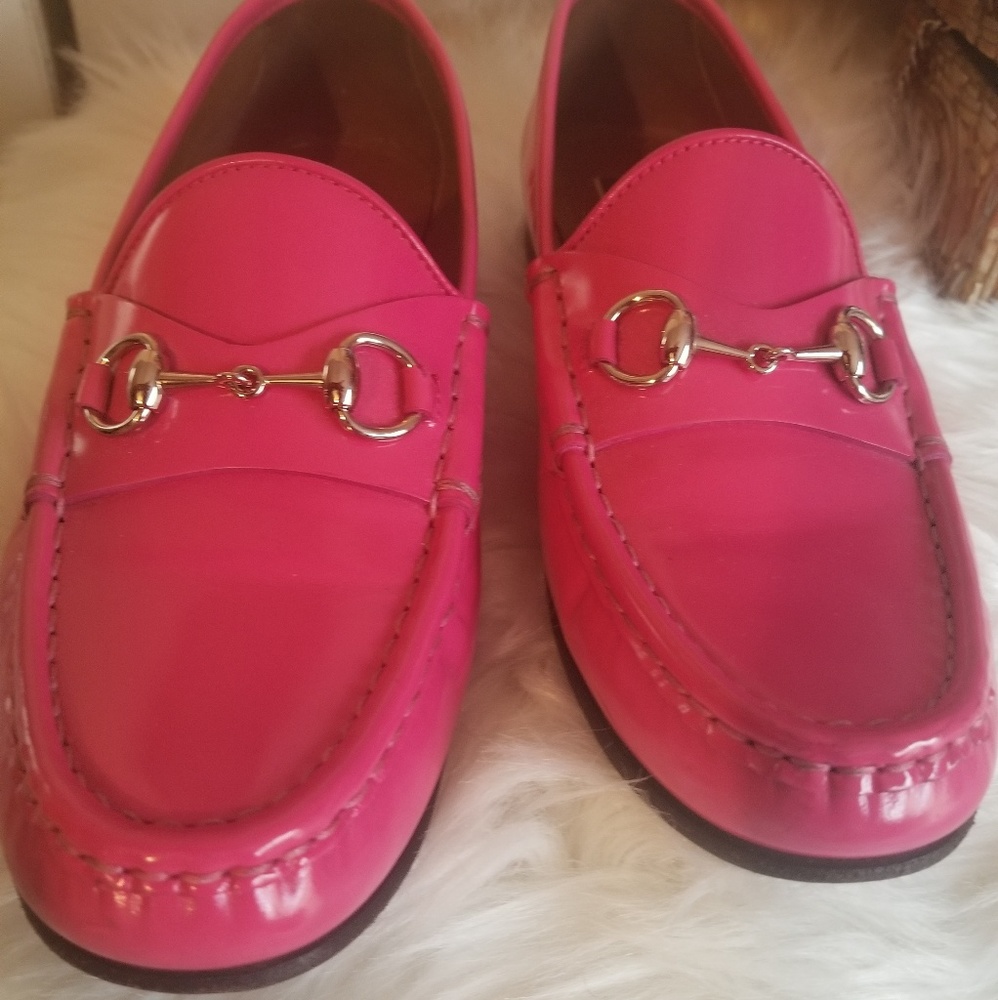 Gucci flat leather loafer